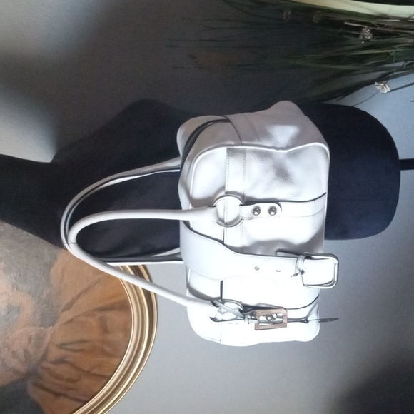 DOLCE & GABBANA Off White Pebbled Leather Satchel Bag Purse. Certified Authentic - Picture 2 of 14